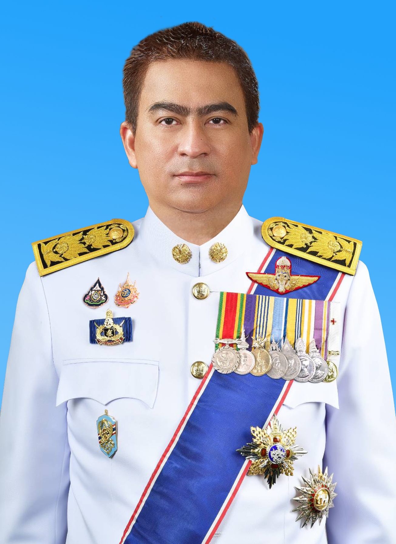 นายสันติธร ยิ้มละมัย